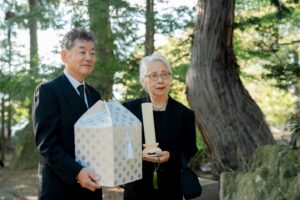 略喪服とは？準喪服との違いや男性女性別のマナー